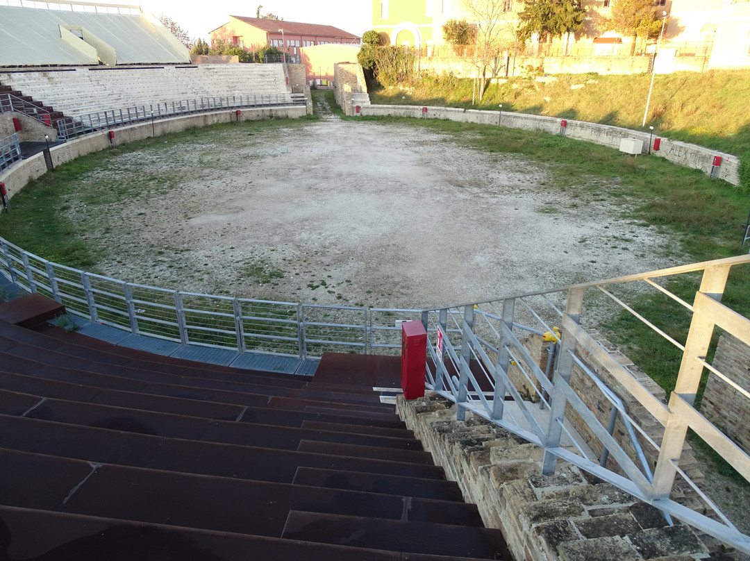 Anfiteatro Romano景点图片