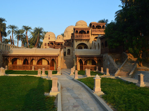 乔夫宫酒店主图