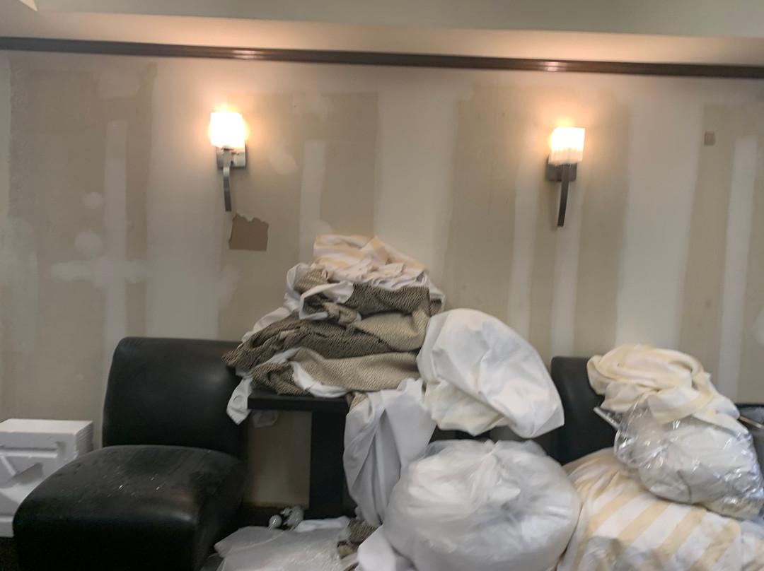 诺曼希尔顿花园酒店主图