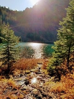 Lake Twenty Two Trail景点图片