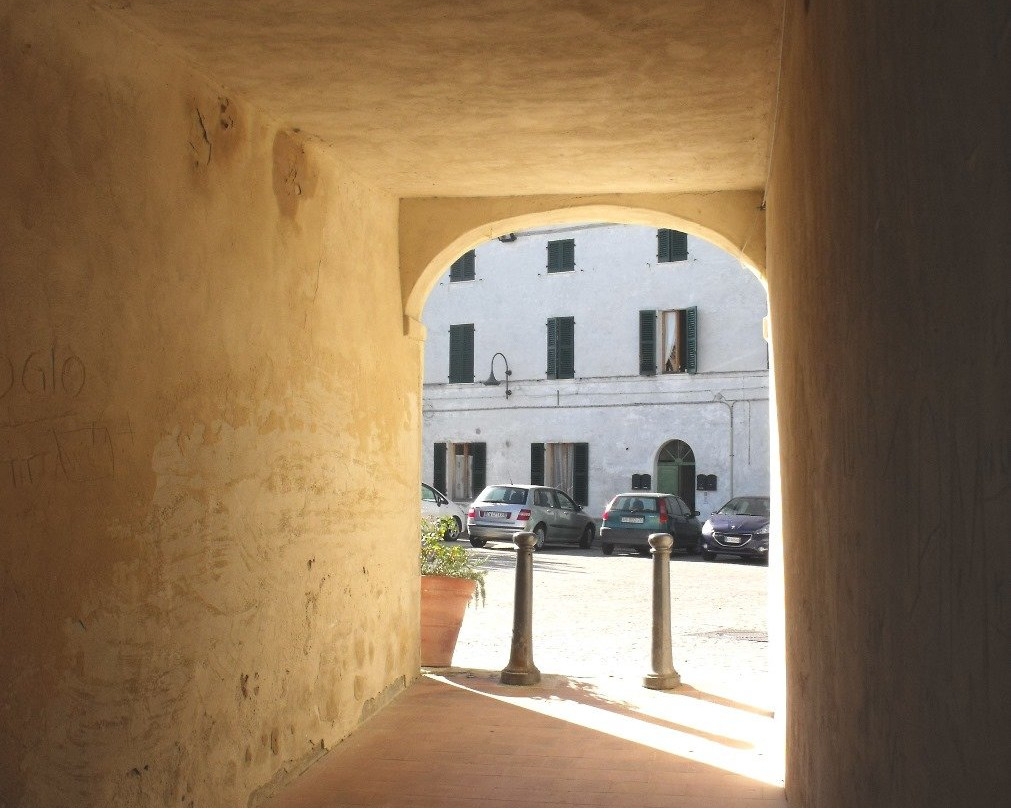 Mura cittadine-Morro d'Alba必去景点
