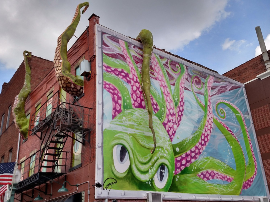 坎顿旅游景点-Downtown Canton Arts District