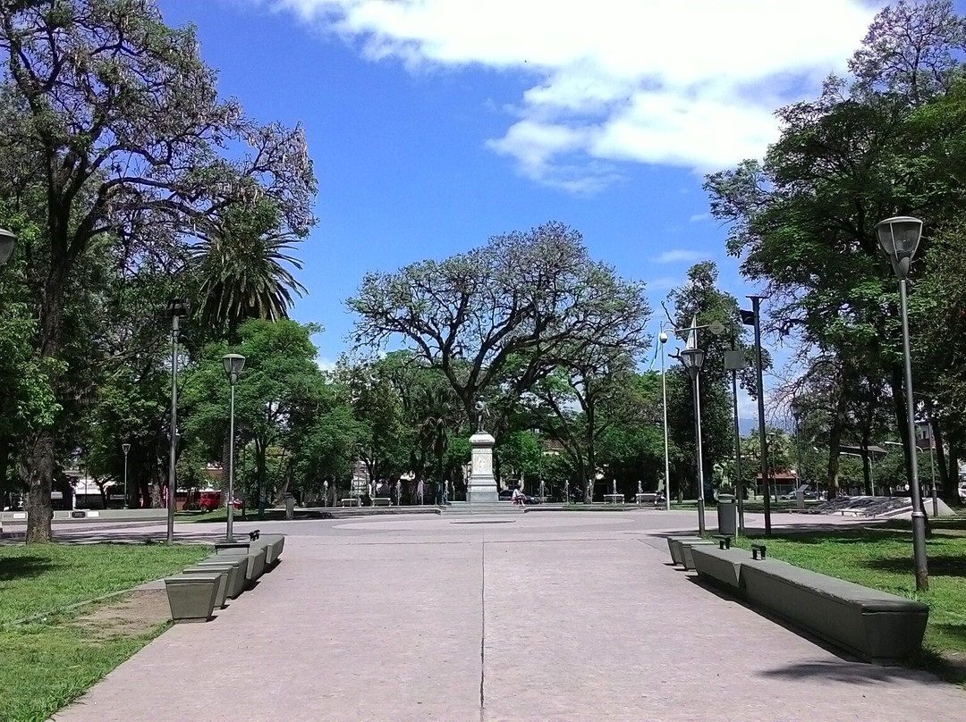 Plaza Belgrano景点图片