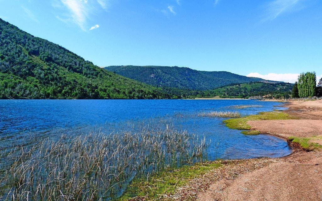 Lago Ruca Choroi景点图片