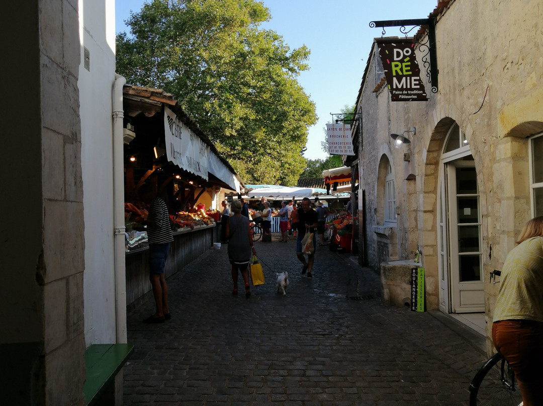 Marché de La Flotte景点图片