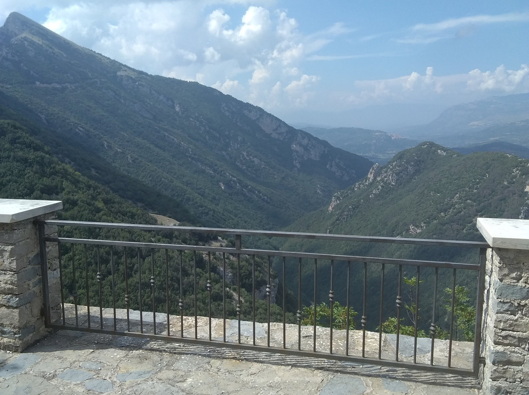 Valico della Preta Perciata景点图片
