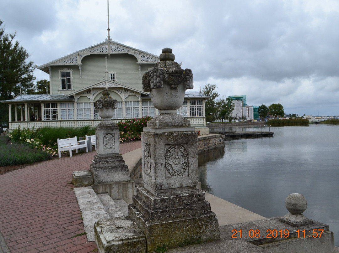 Carl Abraham Hunniuse Monument-哈普萨鲁必去景点