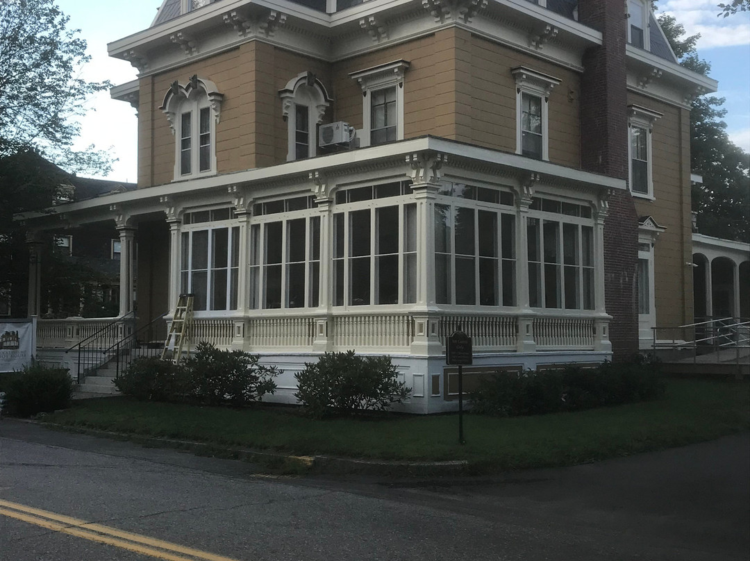 Rockland Talbot House And Hotel主图