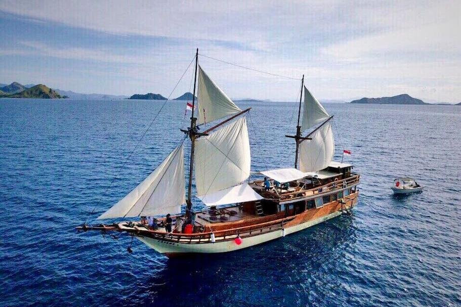 Komodo indo flores景点图片