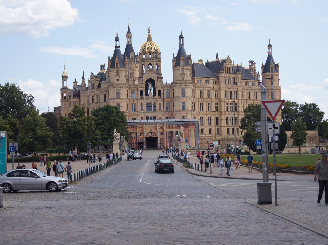 Friends of Dave Tours-瓦勒慕必去景点