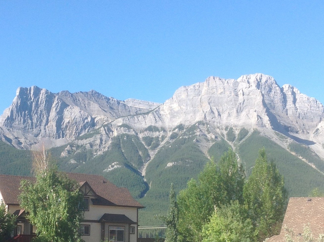 斯通里奇山度假酒店主图