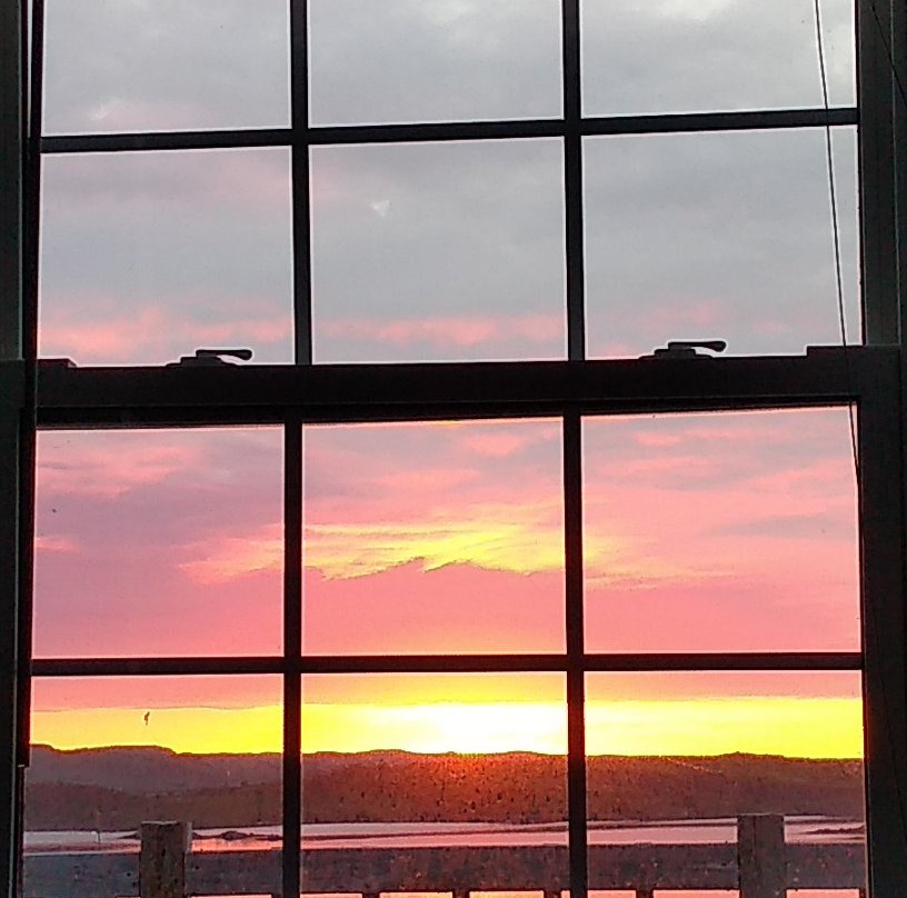 Radio Station Inn主图