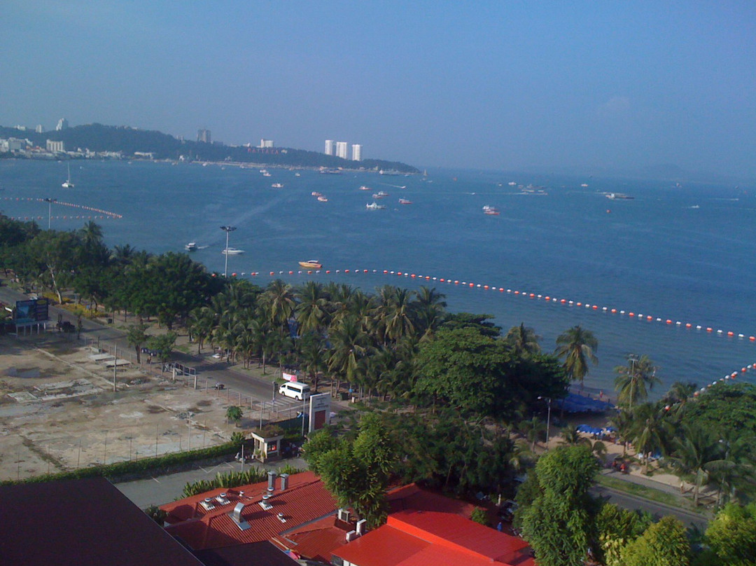 芭堤雅发现海滩酒店主图