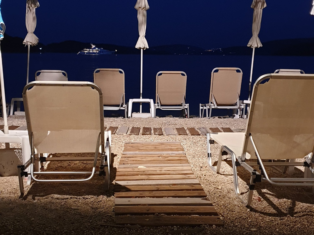 Eva Beach Hotel主图