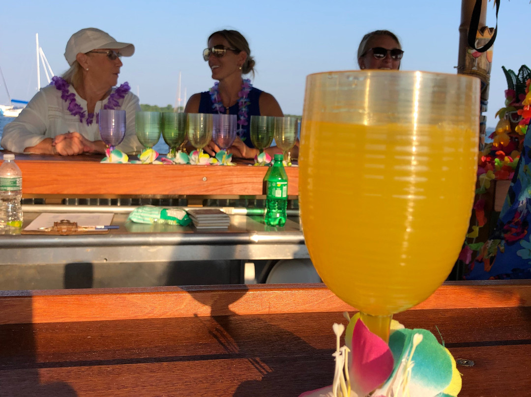 Tiki Bar Cruises.com-神秘河必去景点