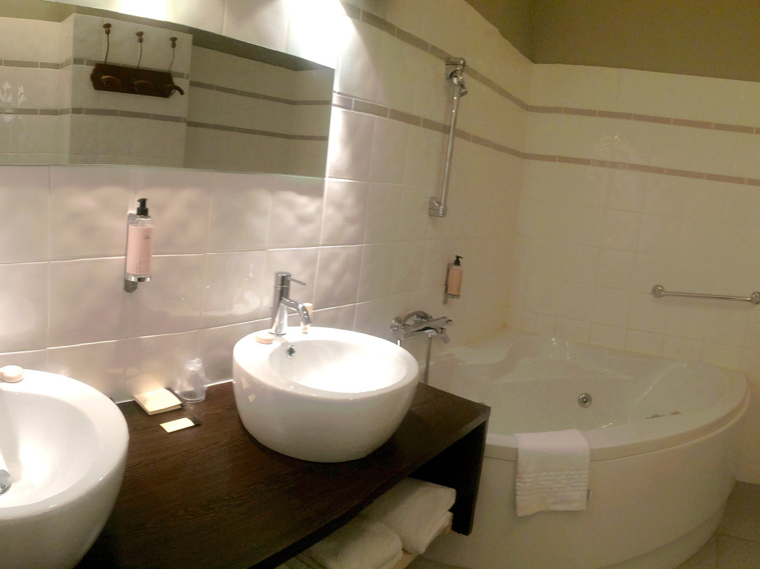Citotel Hôtel Des Messageries主图
