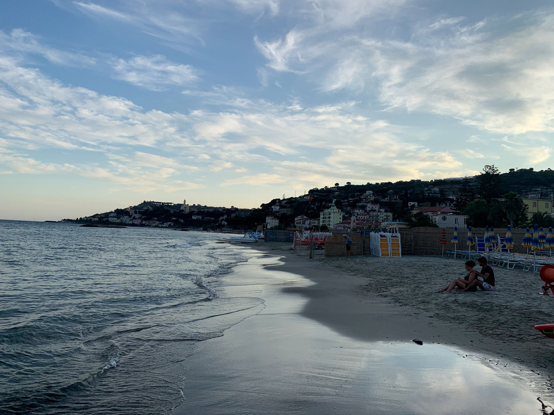 Spiagga per cani Arma di Taggia景点图片