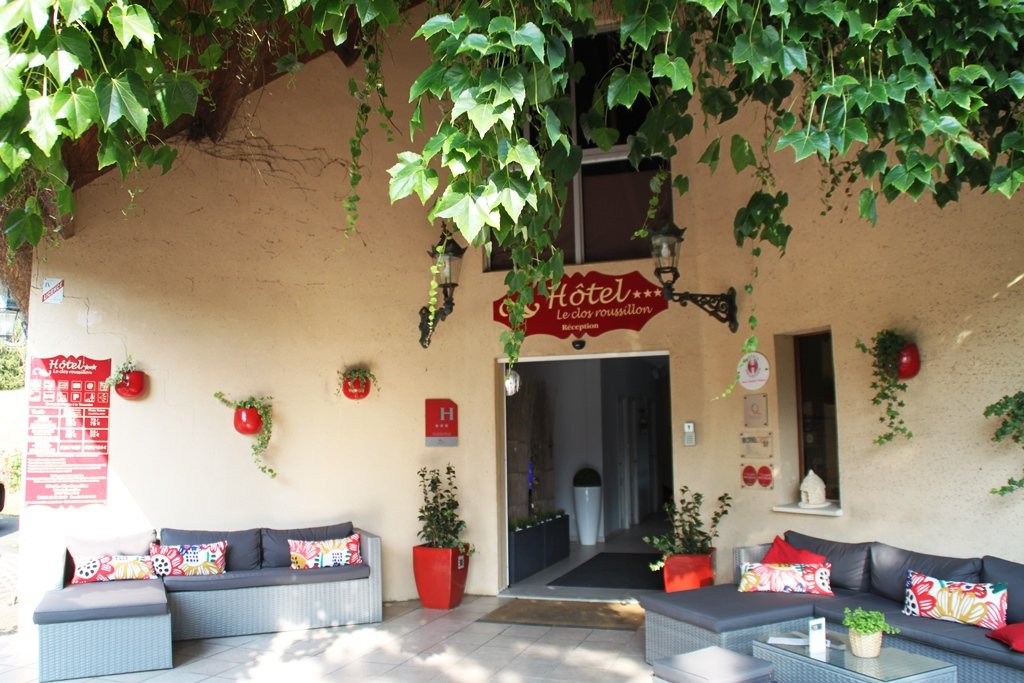 Hotel Le Clos Roussillon主图