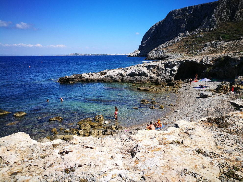 Punta Faraglione景点图片