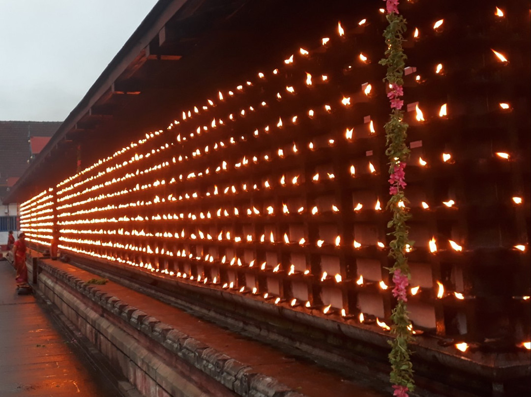 Poornathrayesa Temple景点图片