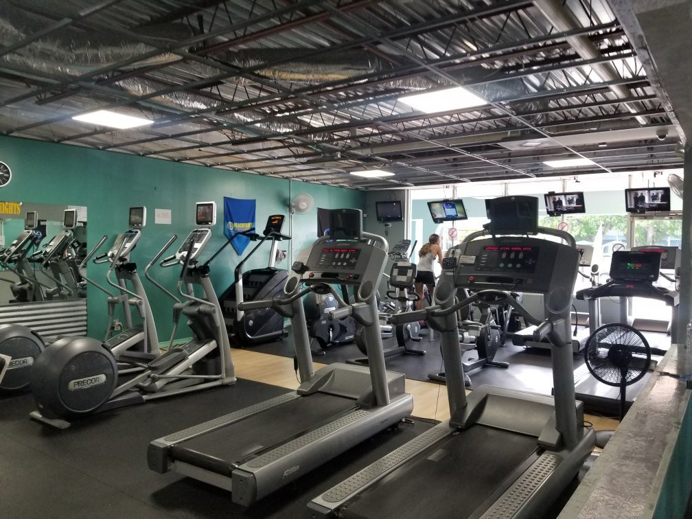 Beachfront Fitness Center景点图片