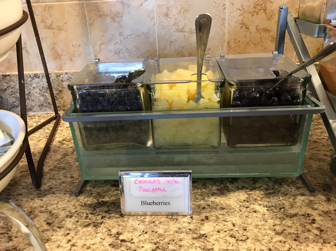 Country Inn & Suites by Radisson, Charleston South, WV主图