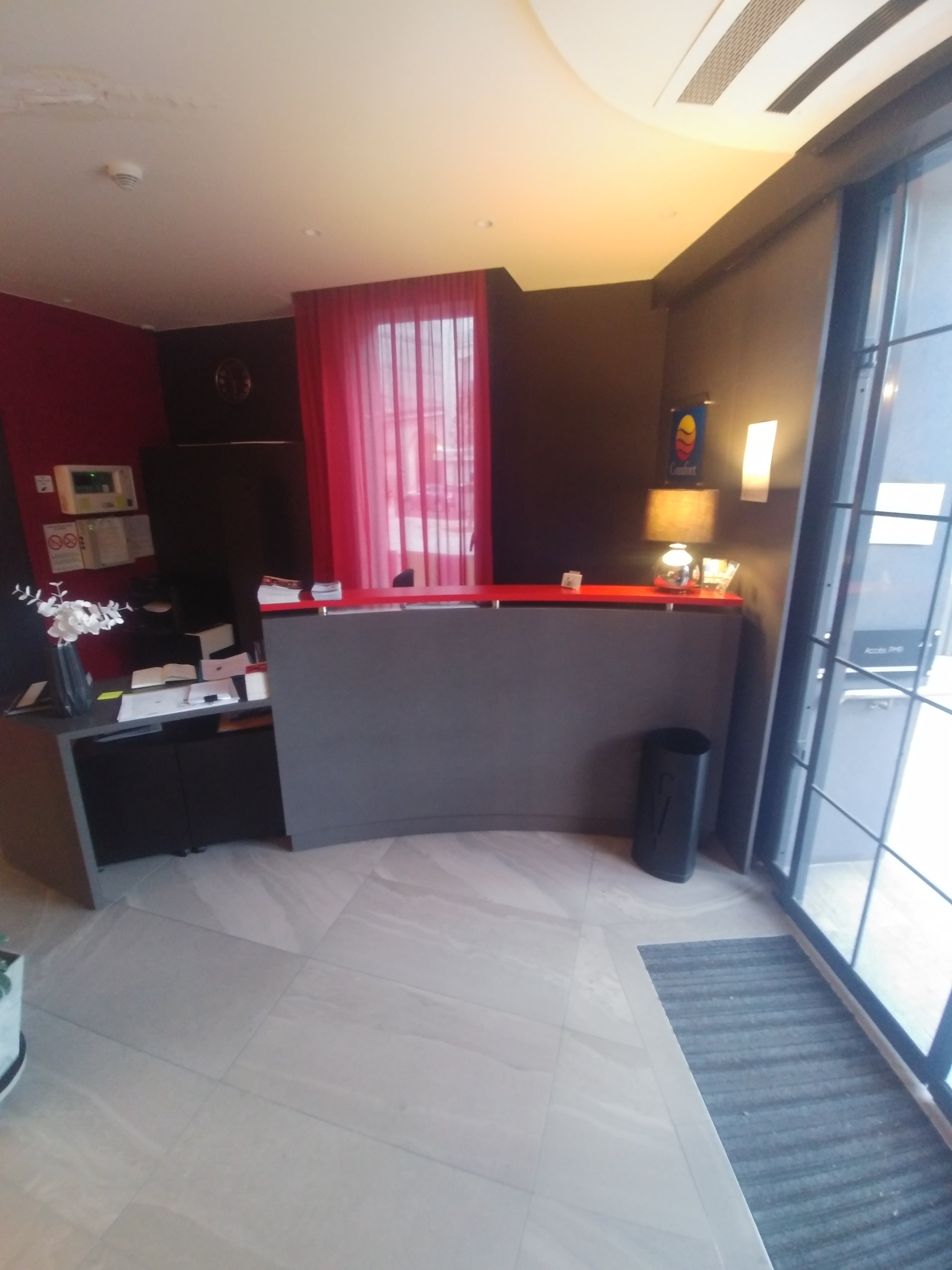 Hotel Sixteen Paris Montrouge-浴室