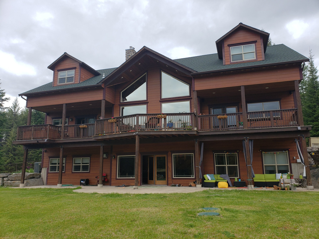 Outdoor Warrior Landing B&B