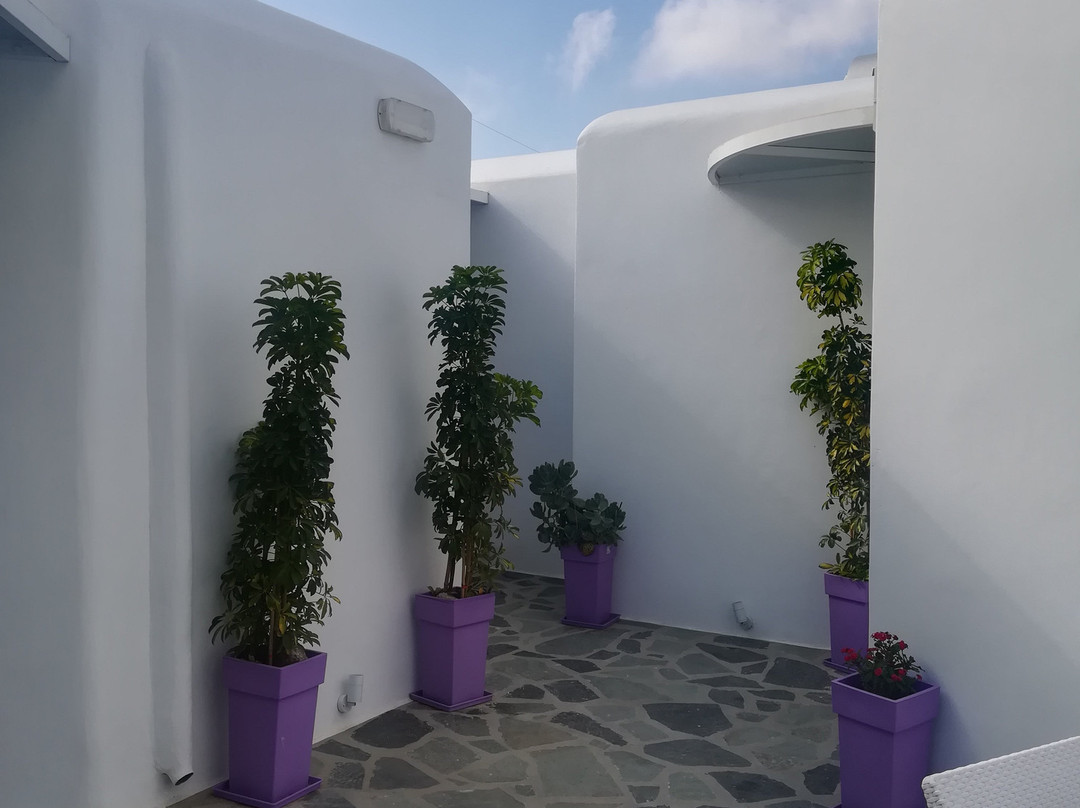 米莱纳酒店主图