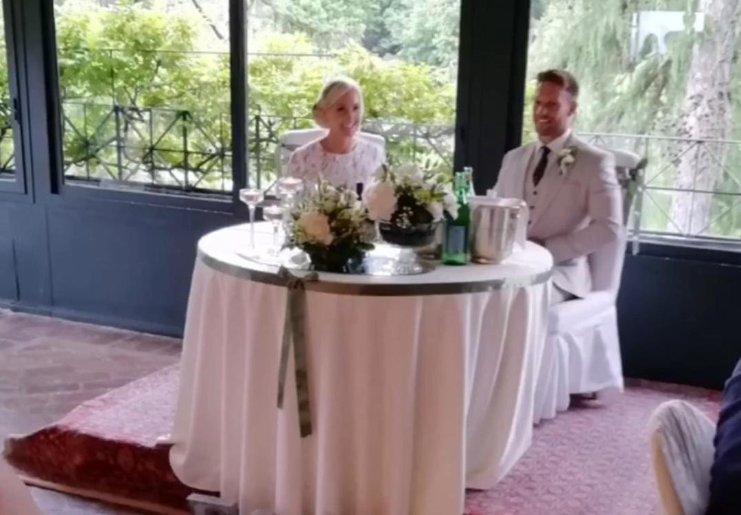 瑞雷斯杜尔罗科利酒店主图