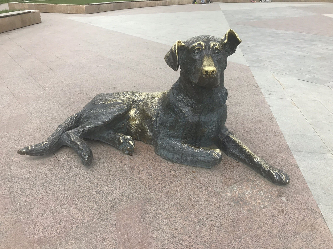 Sculpture The Dog-Nizhnevartovsk必去景点