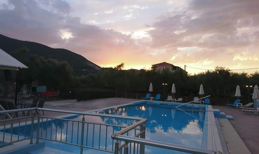Souda Studios & Pool Bar