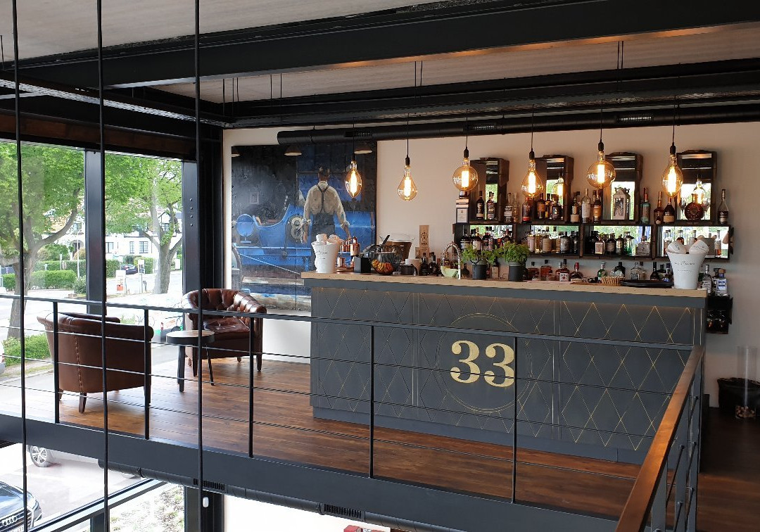 Cigar Lounge 33景点图片