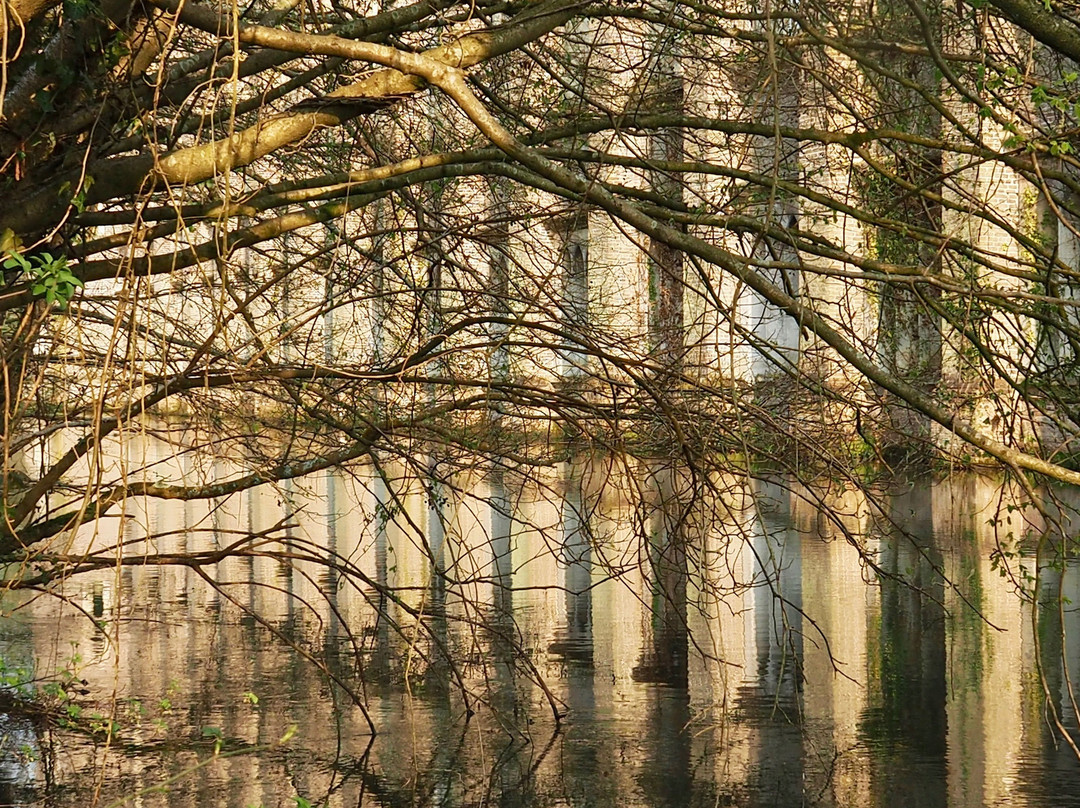 Abbaye Notre-Dame de Fontaine-Guérard景点图片