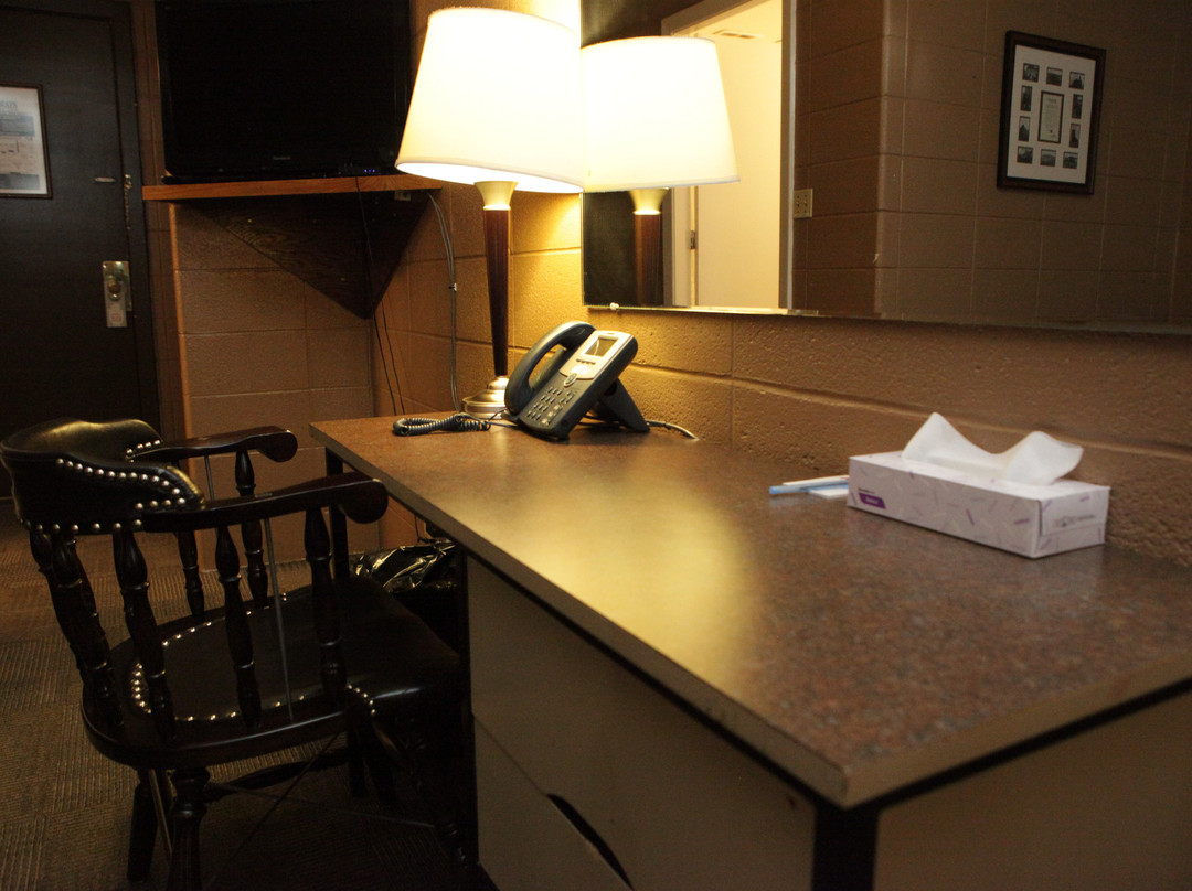 Airways Country Inn主图