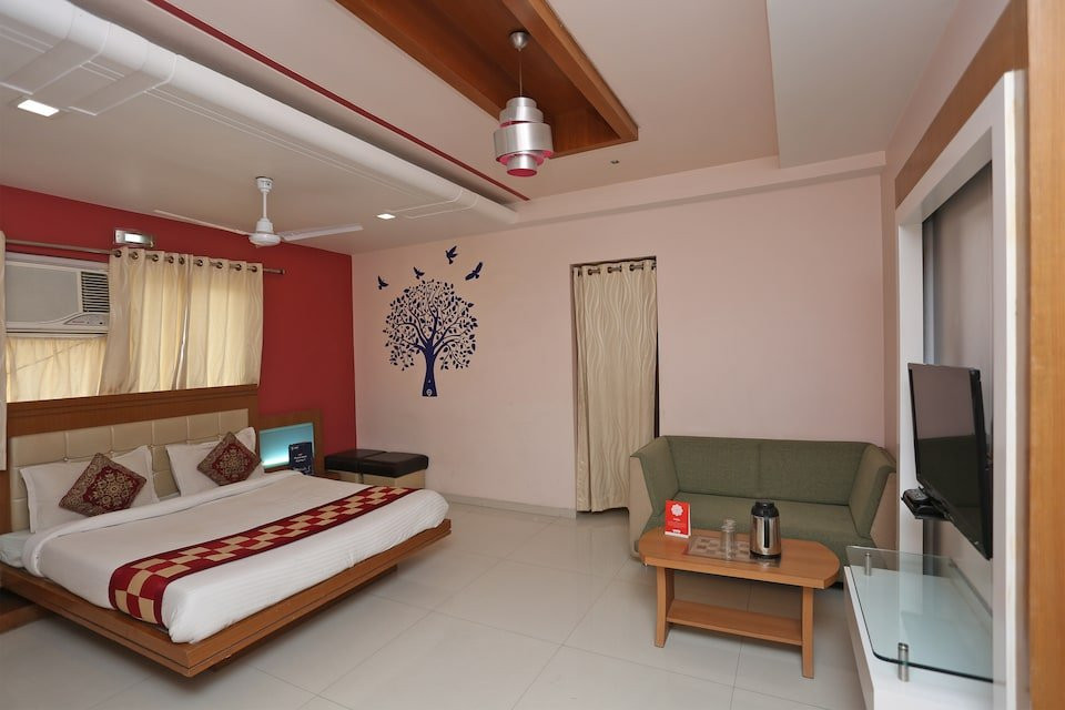 OYO 2450 Hotel Laxmi Residency主图