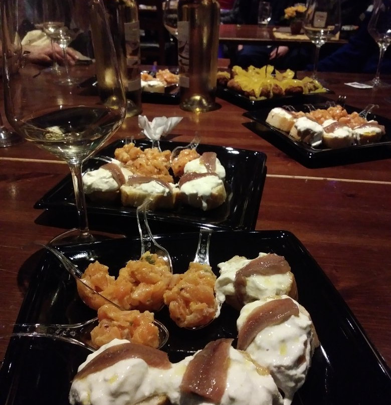 Sennori餐馆和美食-La Cantera Risto Pub