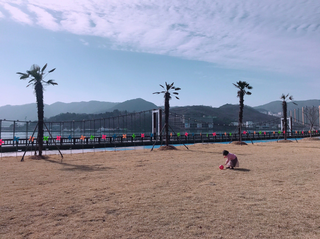 Dotsum Hesang Youwonji-昌原市必去景点