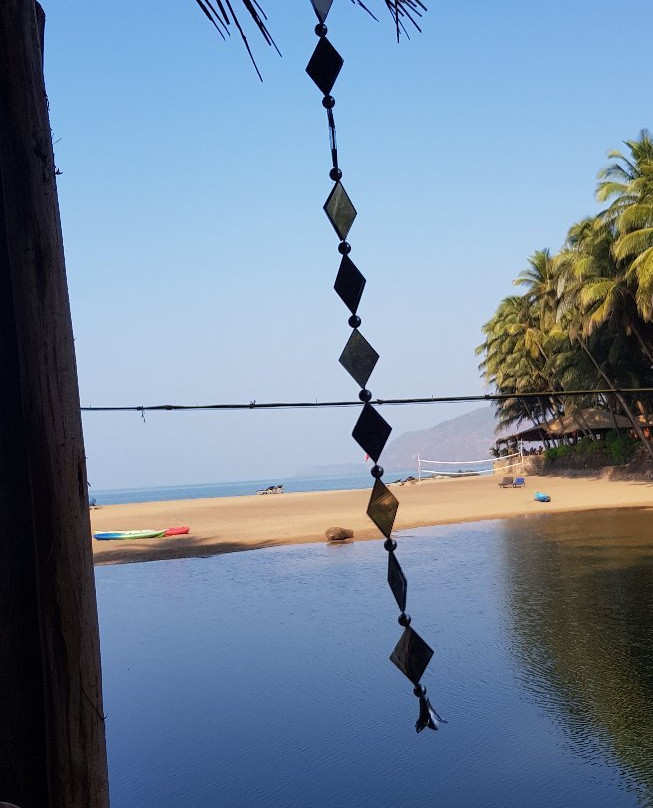 Krishna Paradise Beach Resort主图