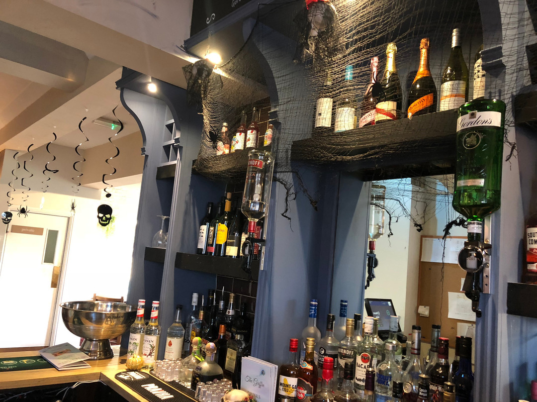 The Griffin & Well Restaurant主图