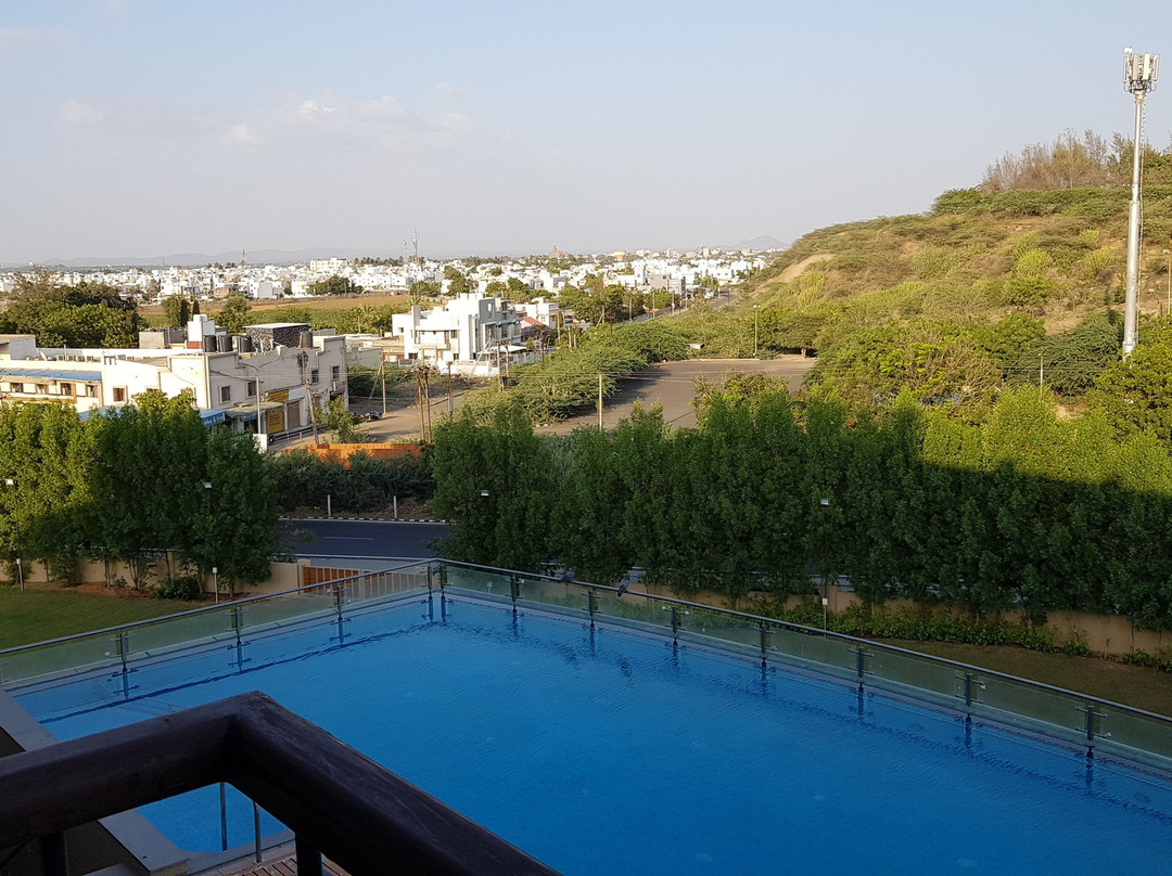 Hill View Resort主图