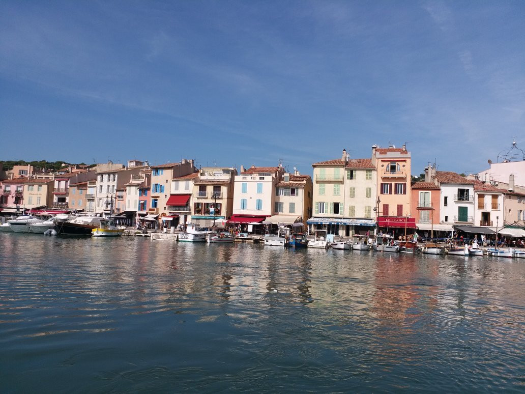 ProvenceVisit-卡西斯必去景点