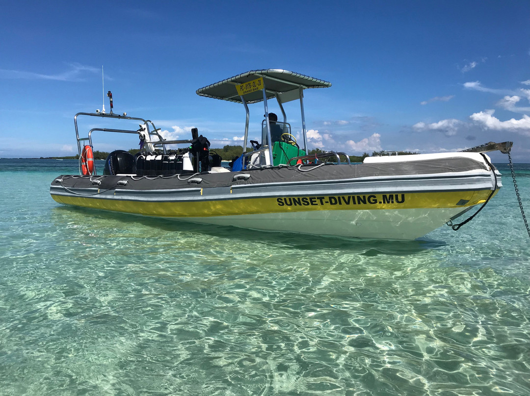 Sunset Diving Mauritius景点图片