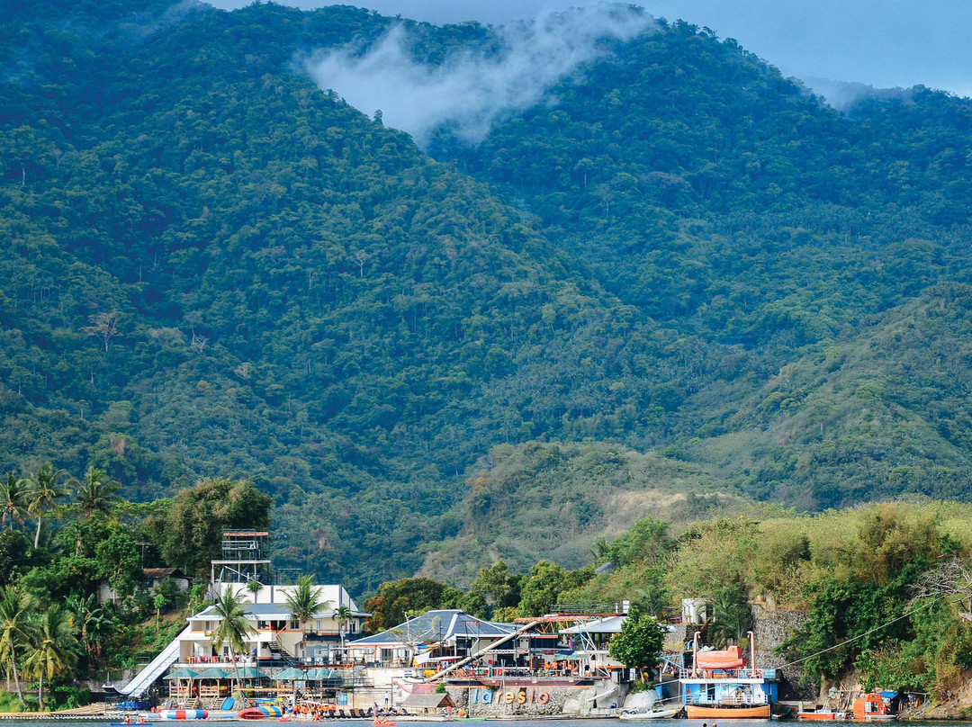 Laresio Lakeside Resort & Spa