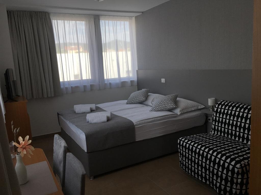 Bed & Breakfast Nataly-官方
