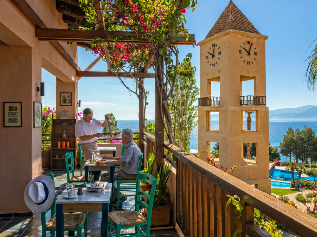 坎蒂亚田园风光公园酒店主图