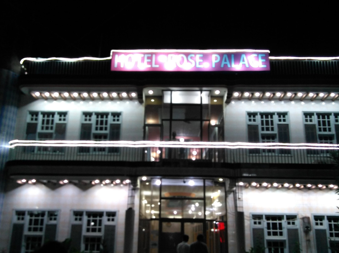 玫瑰宫殿酒店