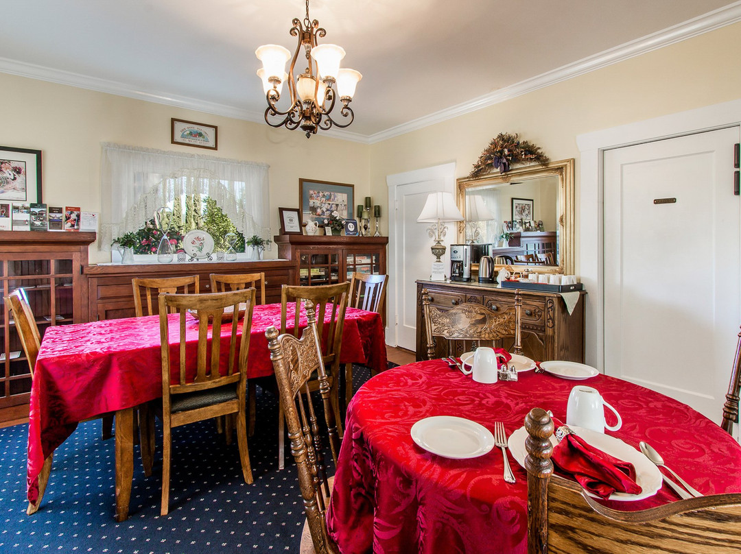 Shady Oaks Country Inn主图