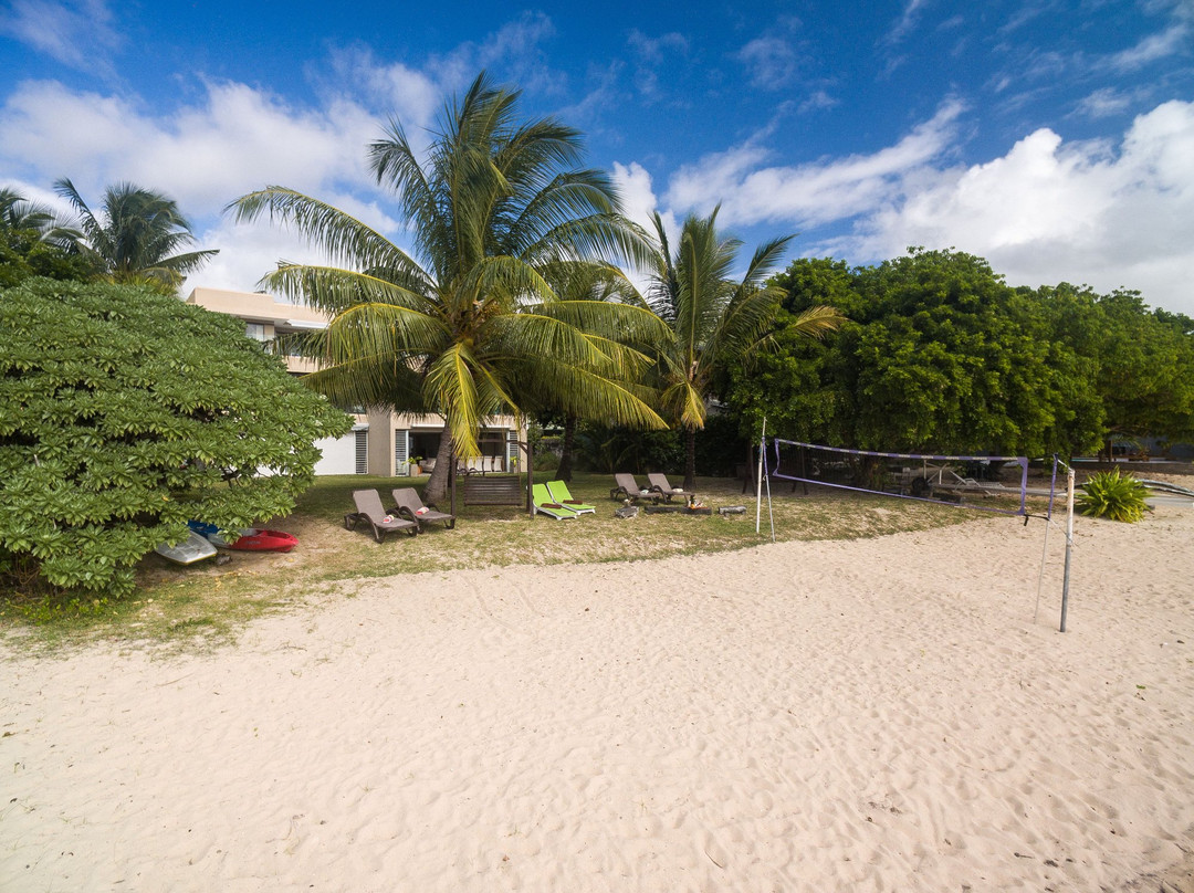 Pearly Sands - Beachfront Deluxe Apartment主图