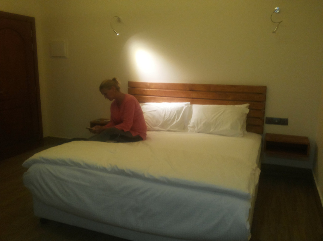 Equator Residence主图